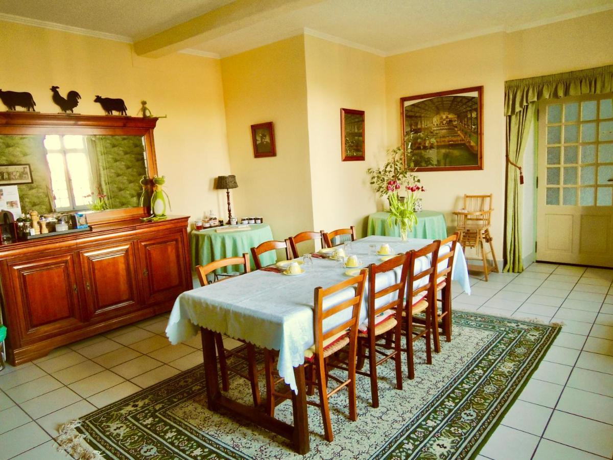 Le Logis Des Quatre Puits Bed and Breakfast Neuvicq-Montguyon Exteriör bild