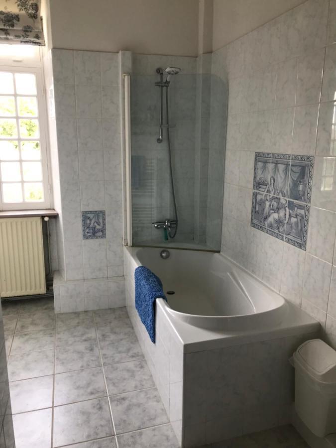 Le Logis Des Quatre Puits Bed and Breakfast Neuvicq-Montguyon Exteriör bild